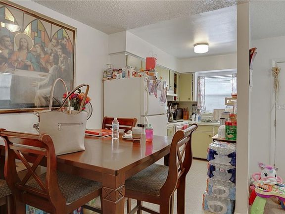 4th image of 2712 W Saint Louis St