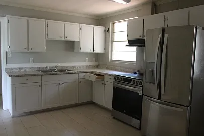 1306 Maryland Dr #B — Photo 3