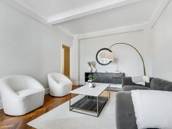 320 East 57th Street 11B image 3 of 10