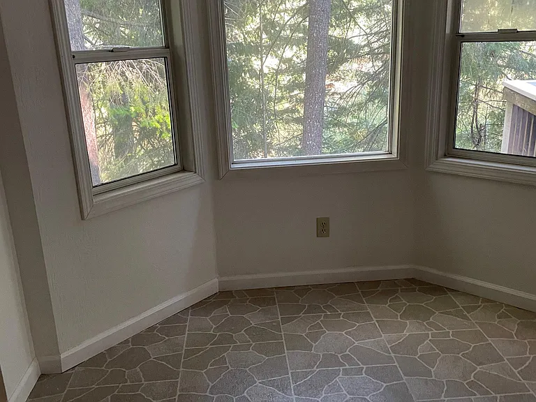 3251 Lake Ave — Photo 13