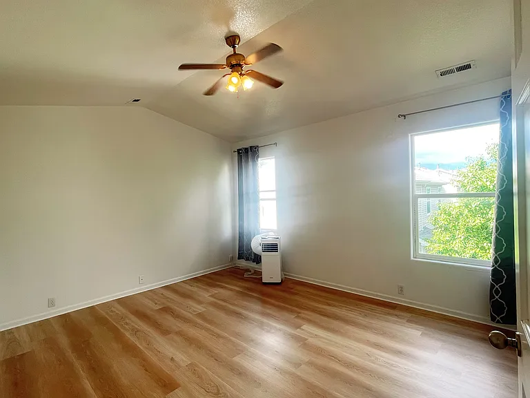 2190 Arrowhead Creek Vw — Photo 10