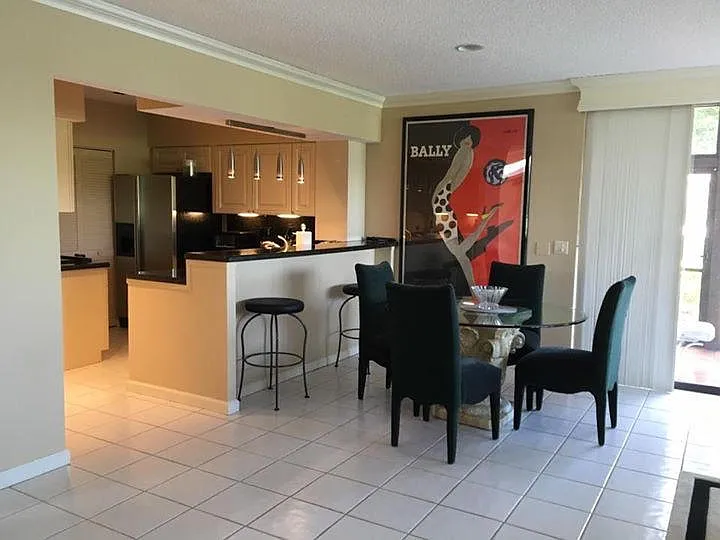 19249 Sabal Lake Dr — Photo 3