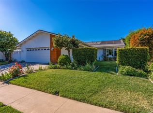570 Pierpont Dr, Costa Mesa, CA 92626