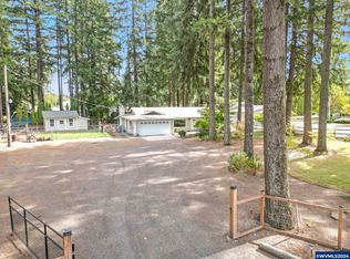 424 N 13th St, Lyons, OR 97358