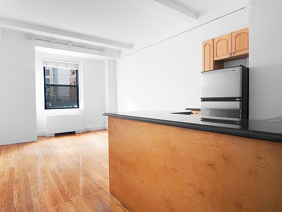 2nd image of 145 W 58th St #11F