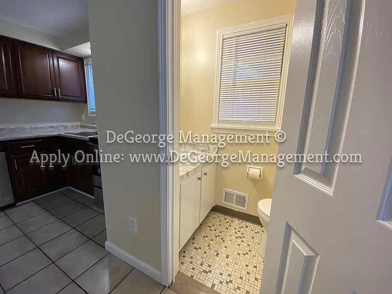 Sterling Square Townhomes — Photo 26