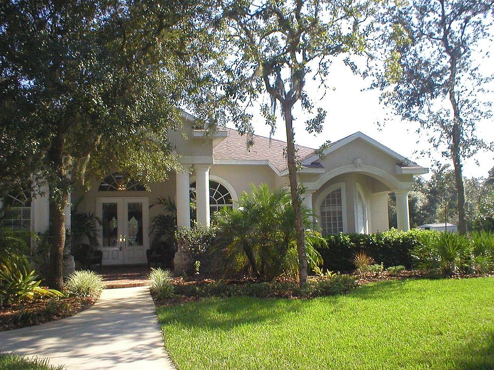 Front Entrance View