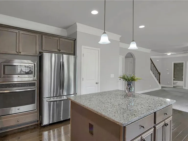 551 Wagon Hill Ln — Photo 13