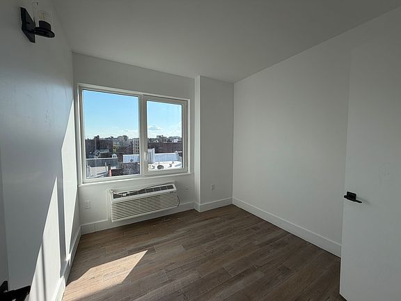 3rd image of 354 E 194th St #7A