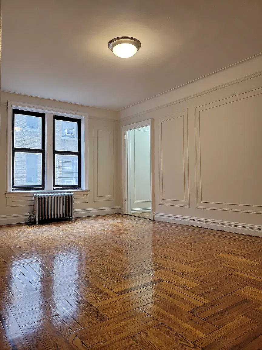 110 Seaman Avenue — Photo 1