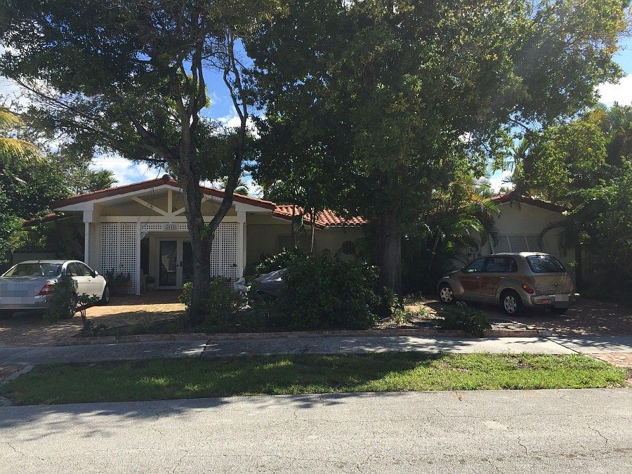 1st image of 5910 NE 21st Ter