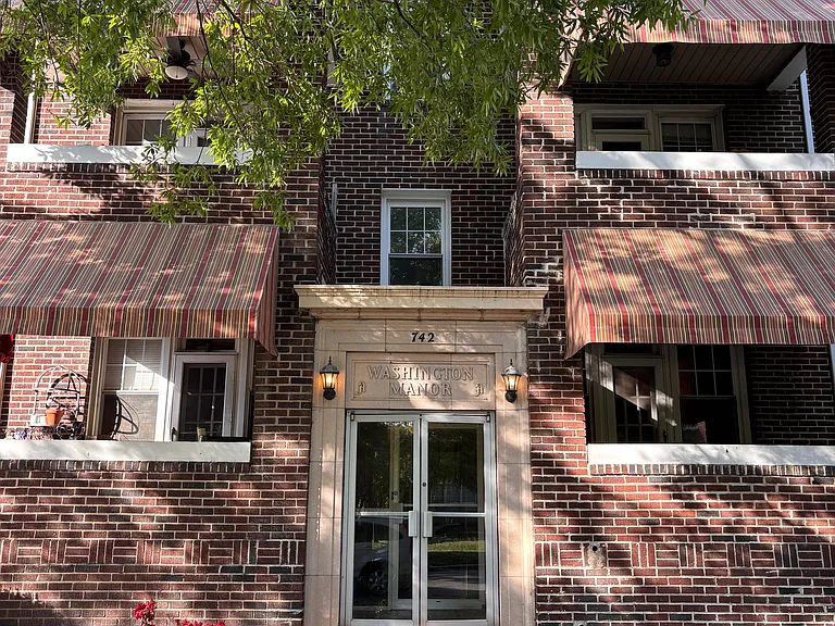 742 Washington Park #A2 — Photo 13