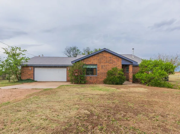 8880 North St, Stinnett, TX 79083