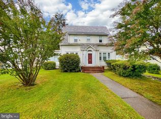 607 N Lafayette Ave, Morrisville, PA 19067