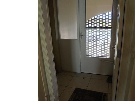 4th image of 1951 NE 39th St APT 350