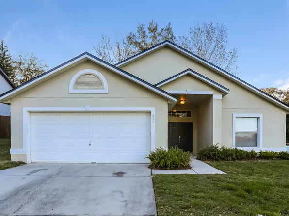 827 High Pointe Cir, Minneola, FL 34715