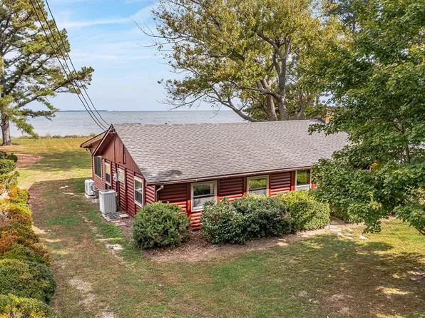 44 Bay Quarter Dr, Heathsville, VA 22473