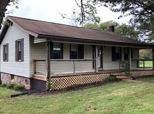 2652 Lebanon Rd, Manheim, PA 17545