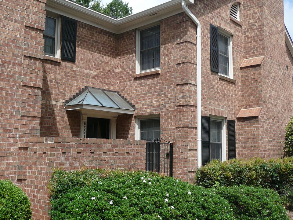 6691 Bunker Hill Circle