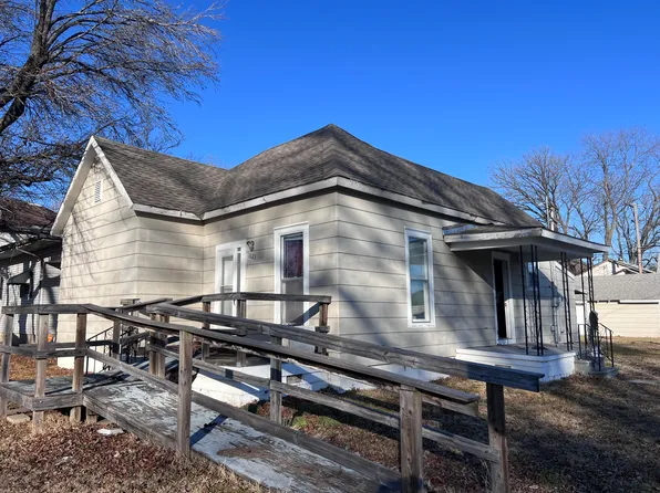1623 S Pearl Avenue, Joplin, MO 64804
