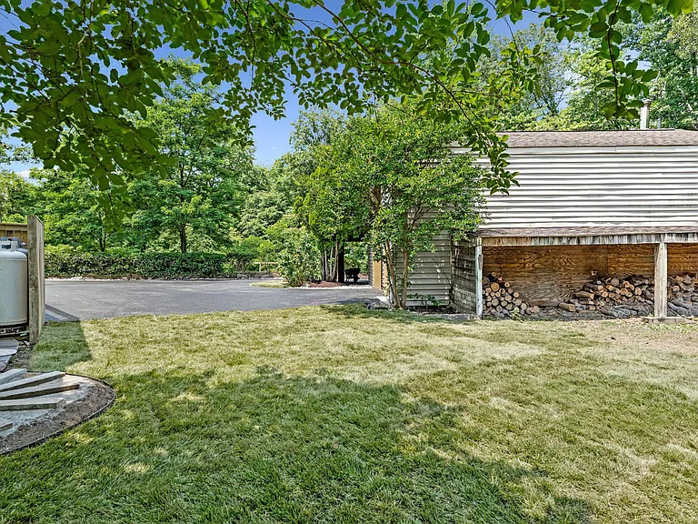 7712 Dolly Dr — Photo 51