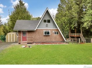 81 E Snowcap Dr, Belfair, WA 98528