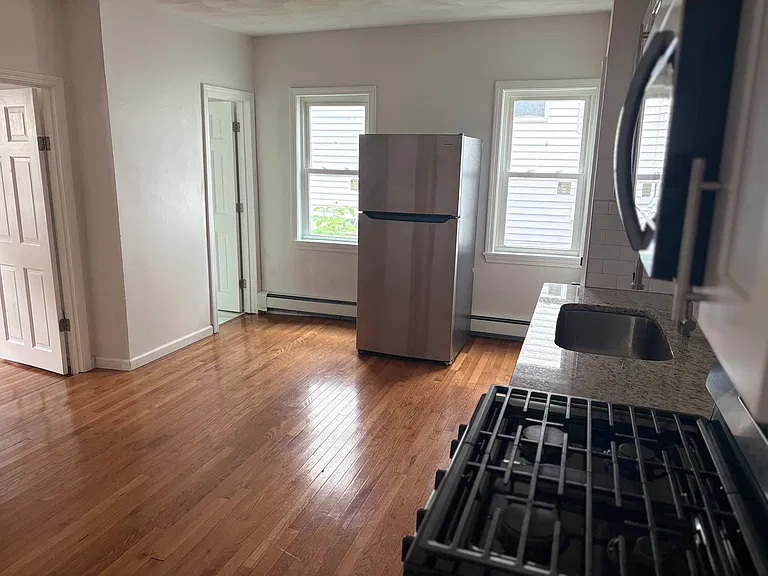 416 Admiral St #1 — Photo 7