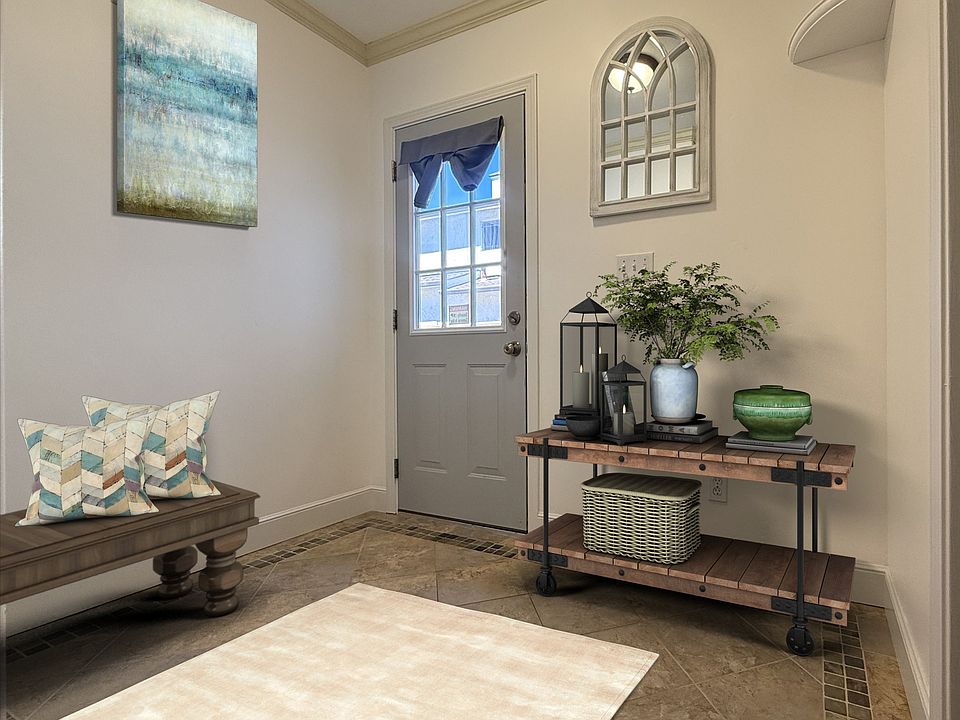 1st image of 143 Jackson Ave #143