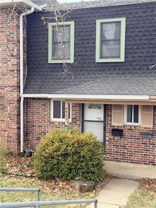8904 Pflumm Rd, Lenexa, KS, 66215