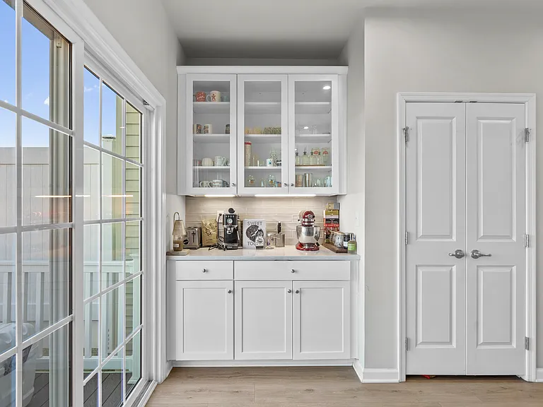 204 Station Dr — Photo 39
