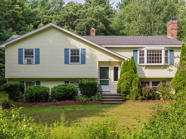 12 Heron Drive, Londonderry, NH 03053
