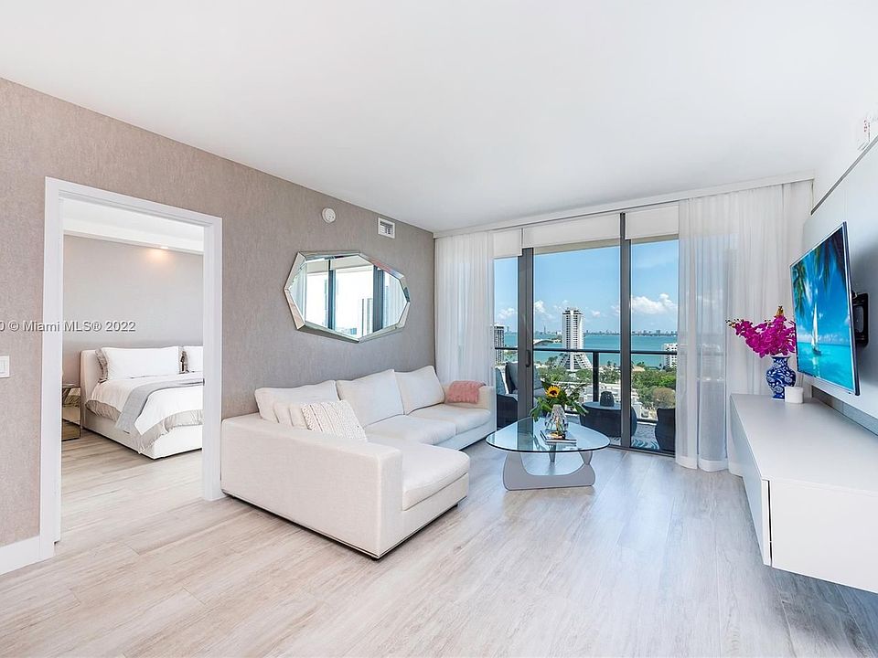 1st image of 121 NE 34th St #1707