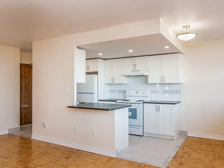 55 Oakmount Rd — Photo 14