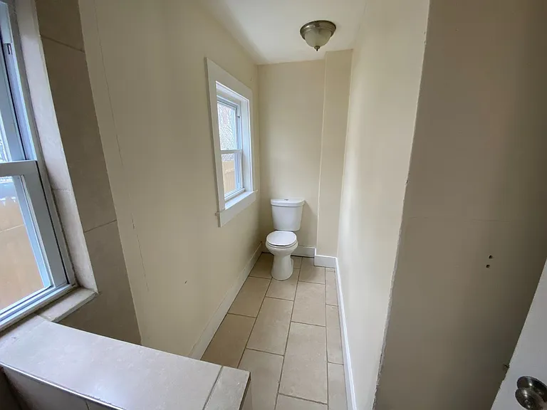 64-Grove-St (20 Forest St) — Photo 7