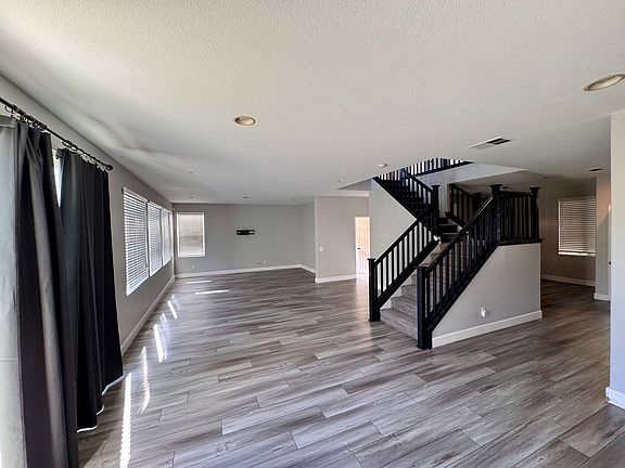 2nd image of 7489 Tucson Ln