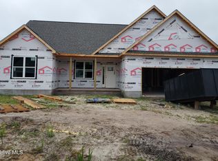 655 Bright Harvest Dr, Maysville, NC 28555