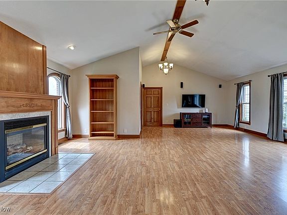 4th image of 10870 County Road 6