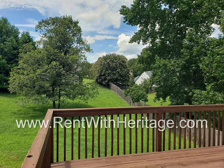 179 Parkview Ln — Photo 42