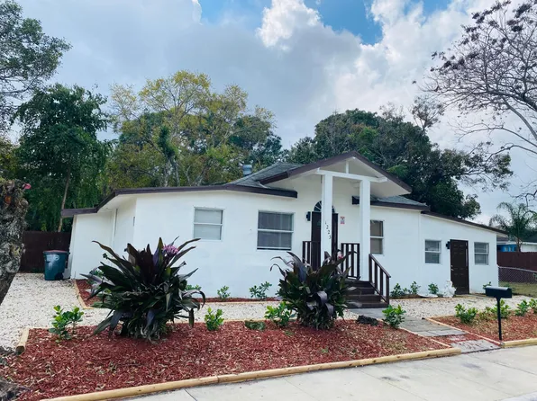 1223 Avenue B, Fort Pierce, FL 34950