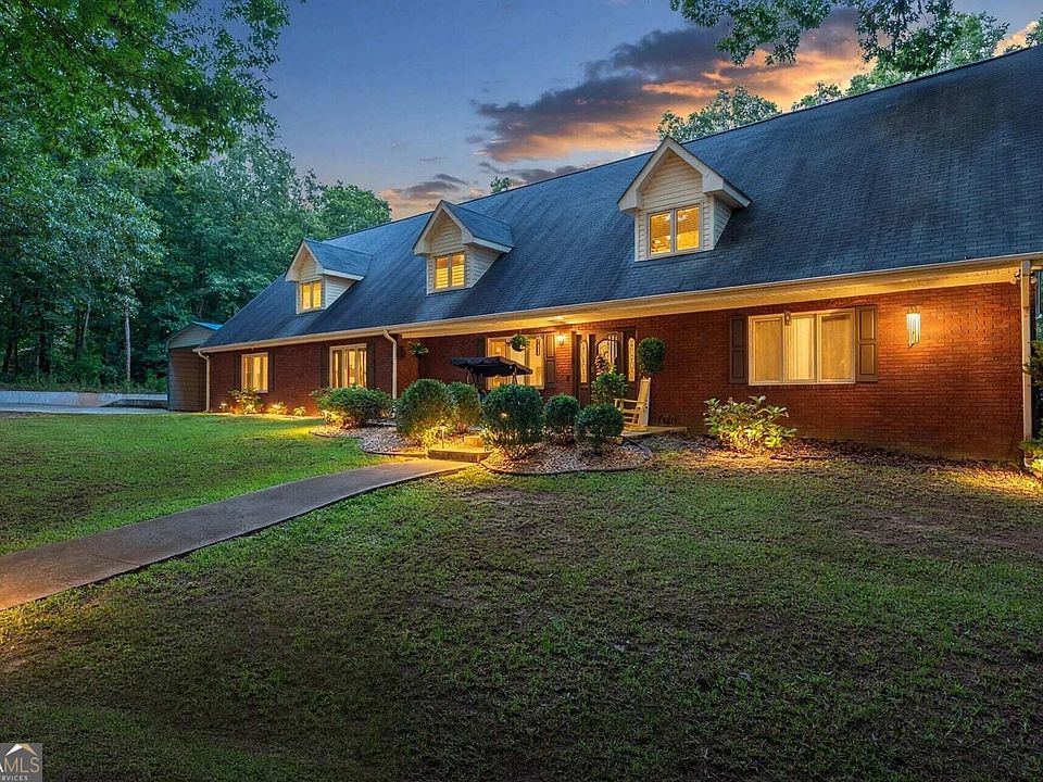 1st image of 205 High Point Forest Dr