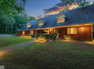 205 High Point Forest Dr, Covington, GA 30016