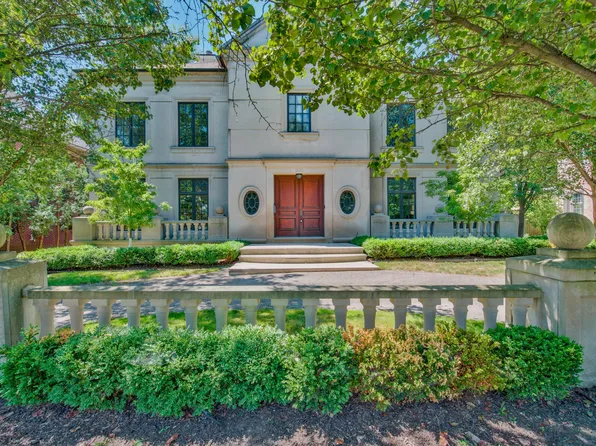 200 Aspen Rd, Birmingham, MI 48009