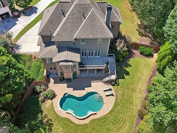 2nd image of 3765 Horizon Ct