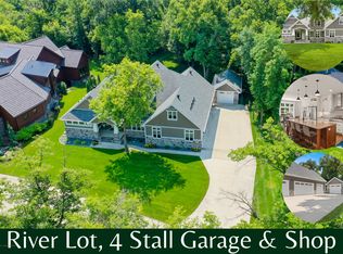 73 35th Ave E, West Fargo, ND 58078