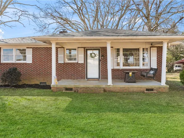 202 Mahaffey Rd, Williamston, SC 29697