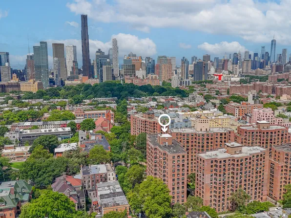 209 Clinton Avenue image 3 of 16