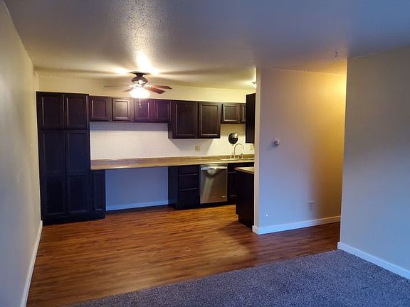 2nd image of 2141 Burnstead Dr APT 19