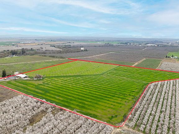 2nd image of 618 Wellsford Rd