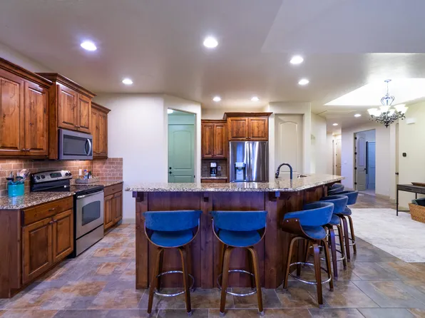 2212 S Chippenham Ct, Saint George, UT