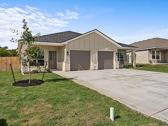 2nd image of 202 Dolphin Dr